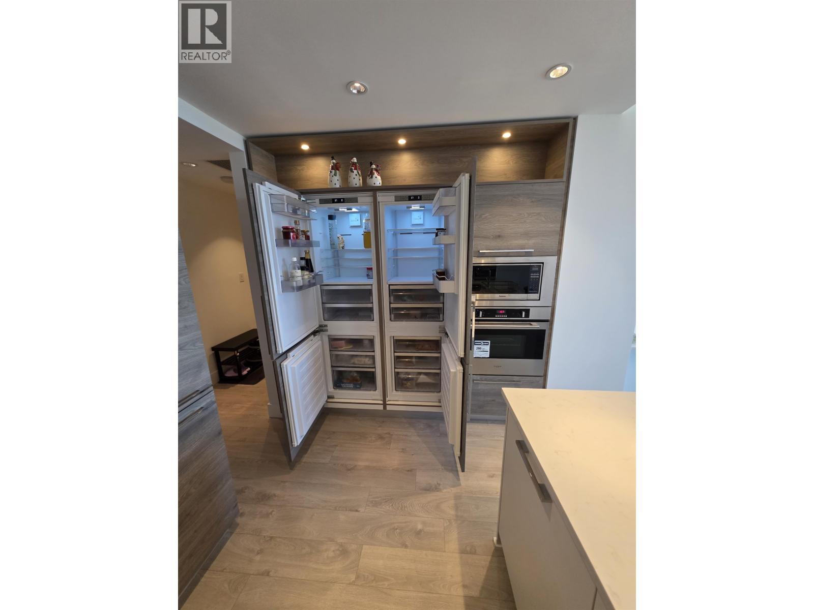 Photo 8 of 1411 7358 Edmonds Street, Burnaby BC