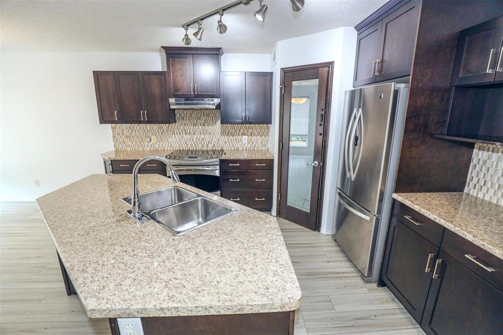 Photo 12 of 12 250 Amber Trail, Winnipeg MB