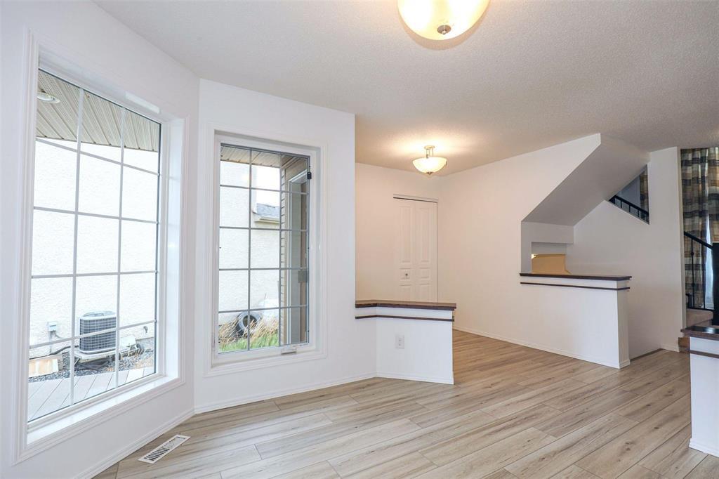 Photo 22 of 12 250 Amber Trail, Winnipeg MB