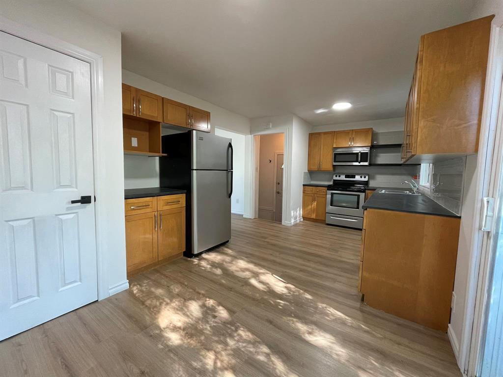 Photo 5 of 14 Lavenham Crescent, Winnipeg MB