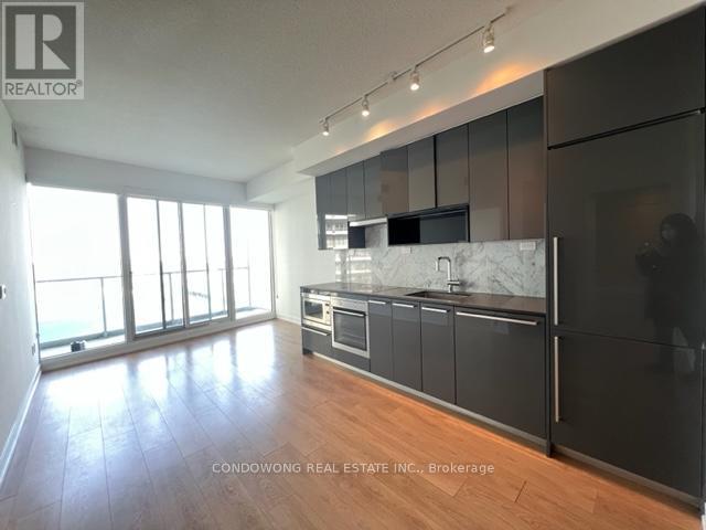 Photo 11 of 709 115 Mcmahon Drive, Toronto ON