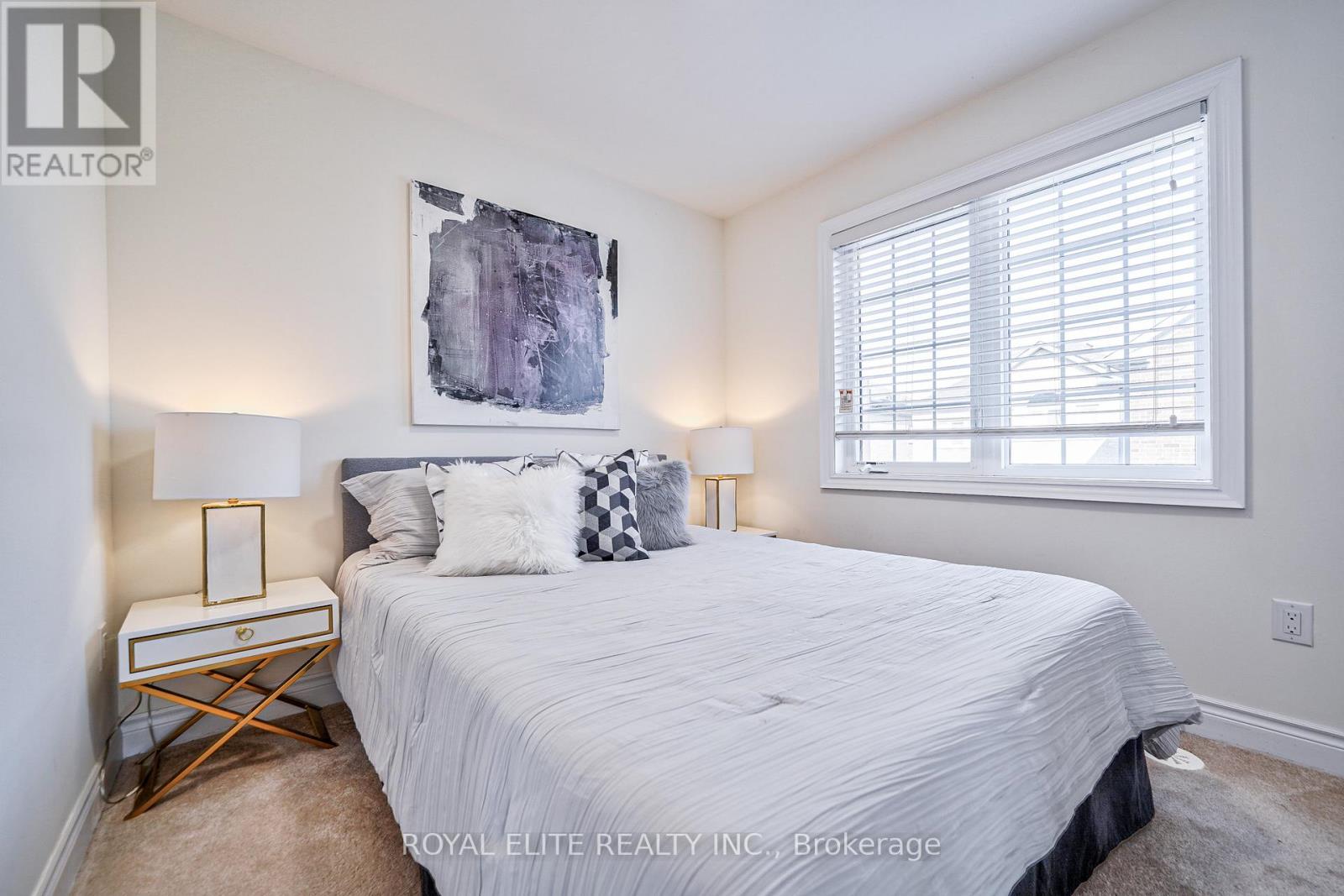 Photo 5 of 2 331 William Forster Road, Markham ON