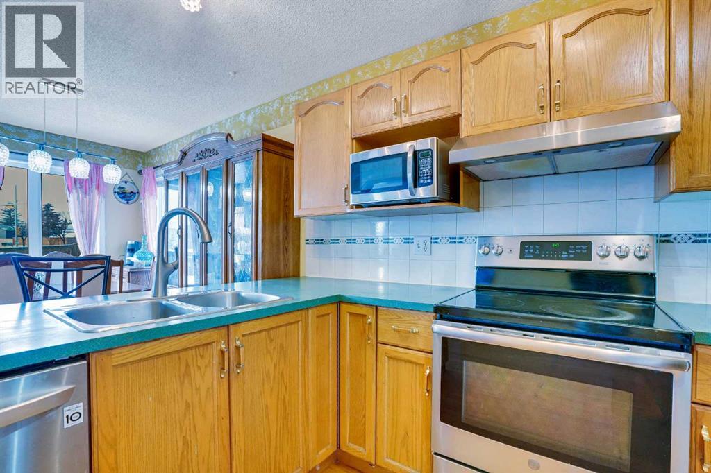 Single Family House for Sale in  Coral Springs Circle NE Coral Springs Calgary 