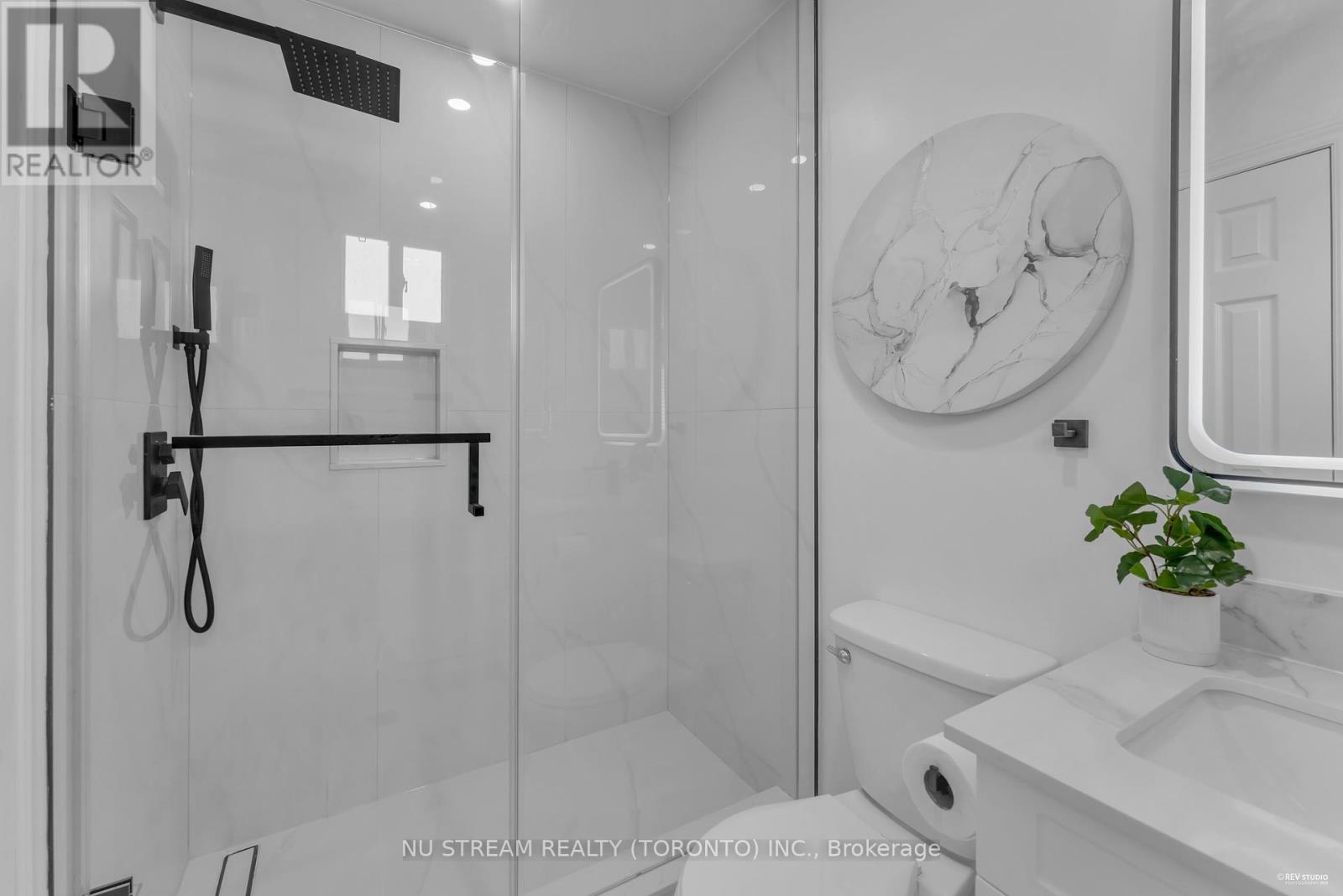 Photo 16 of 26 Silbury Drive, Toronto ON
