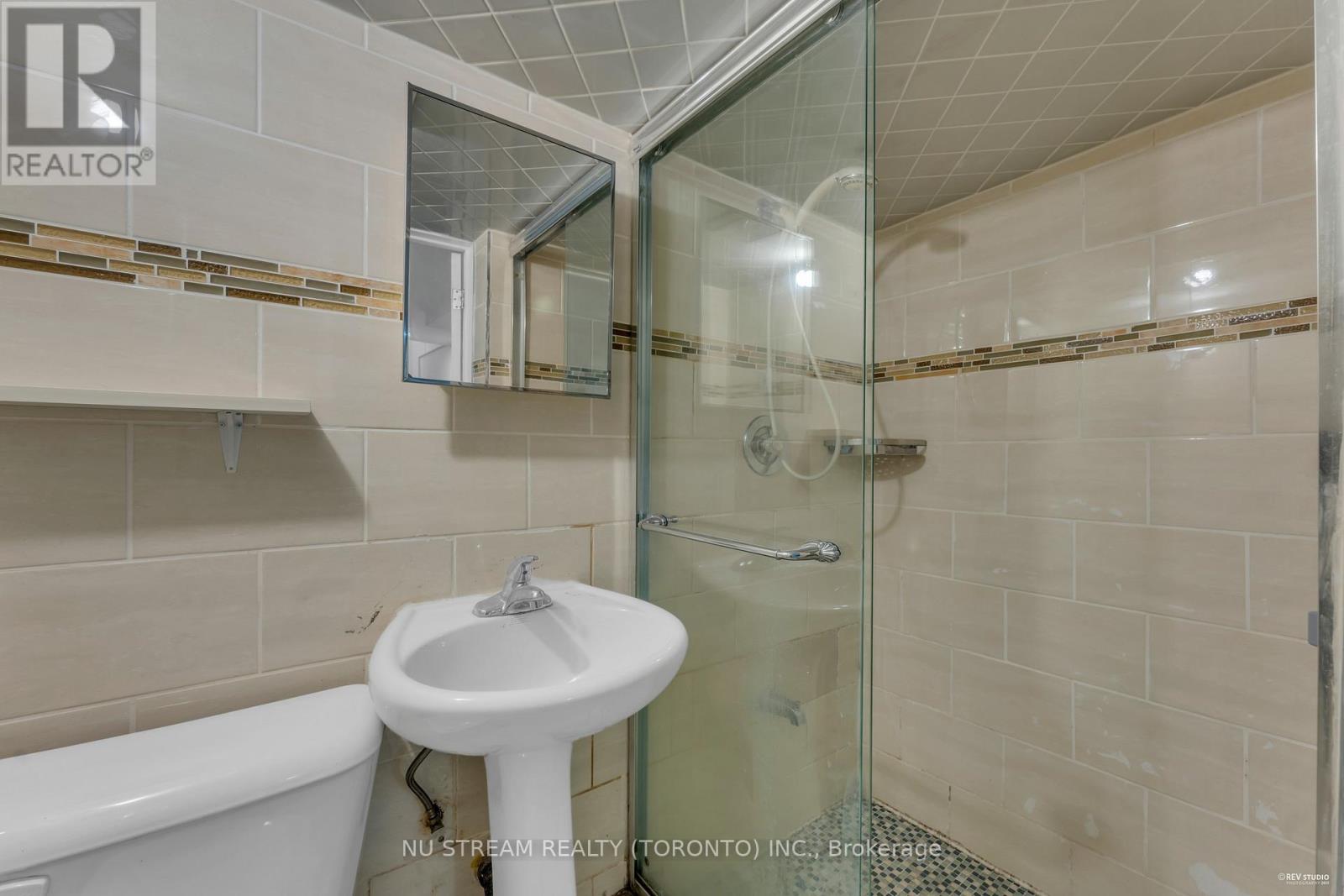 Photo 14 of 26 Silbury Drive, Toronto ON