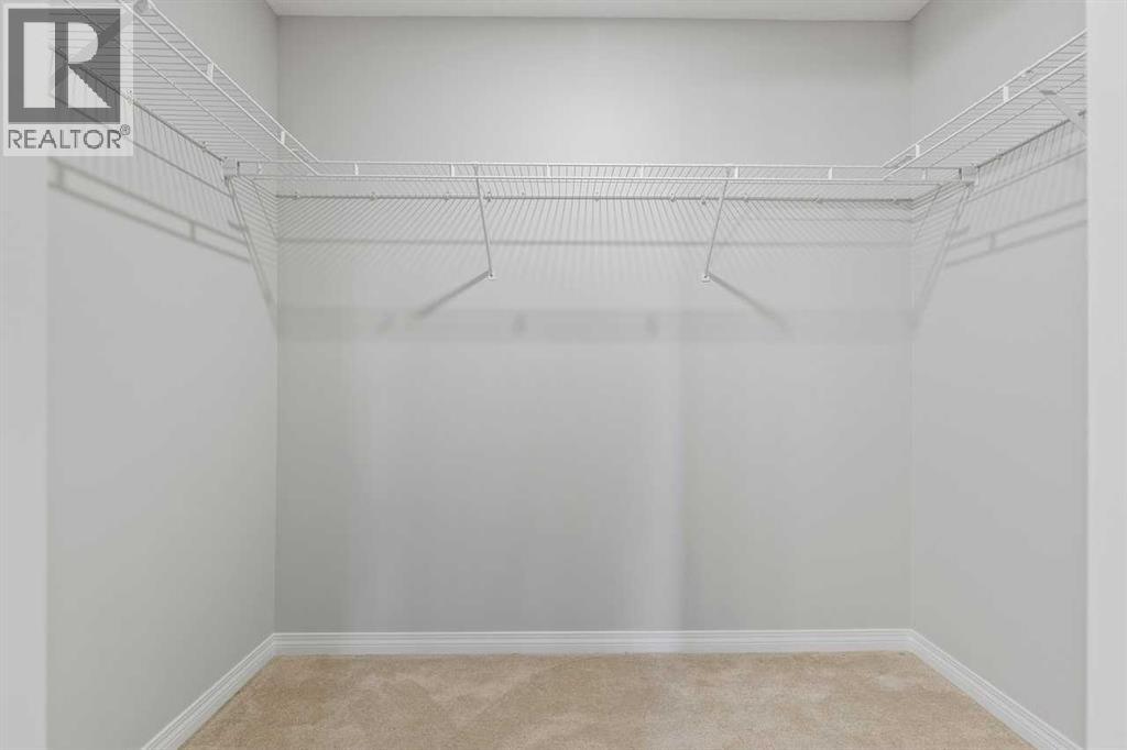 Single Family House for Sale in   Rocky Vista Park NW Rocky Ridge Calgary 