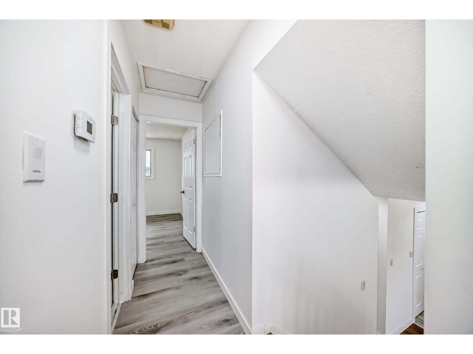 Single Family House for Sale 