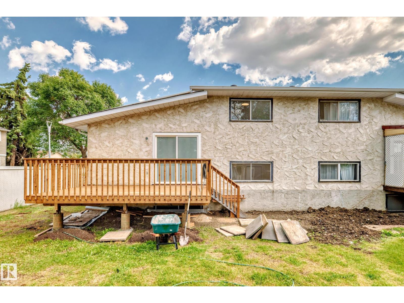 Single Family House for Sale 