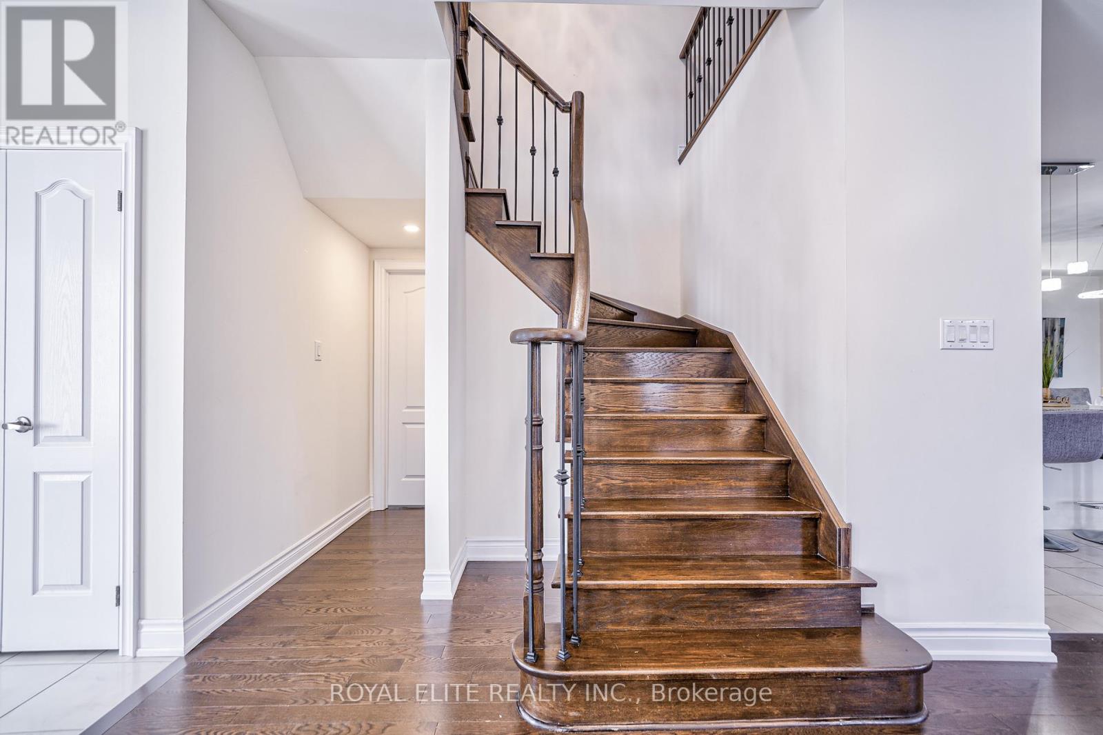 Photo 35 of 331 William Foster Road, Markham ON