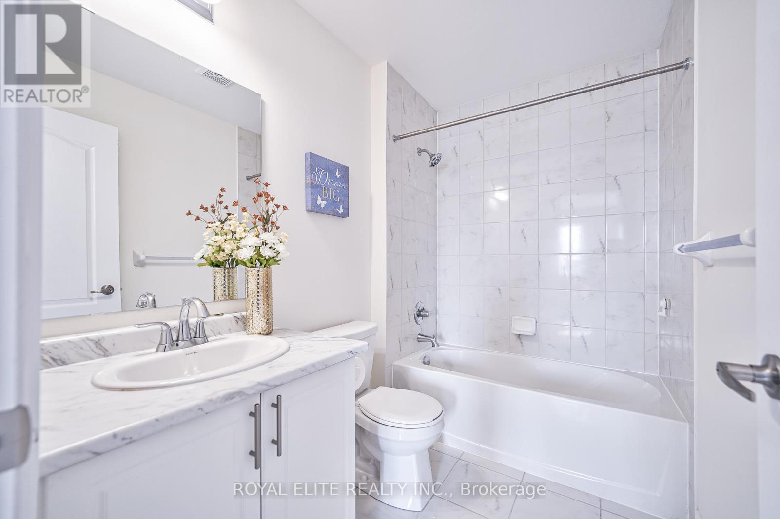 Photo 24 of 331 William Foster Road, Markham ON