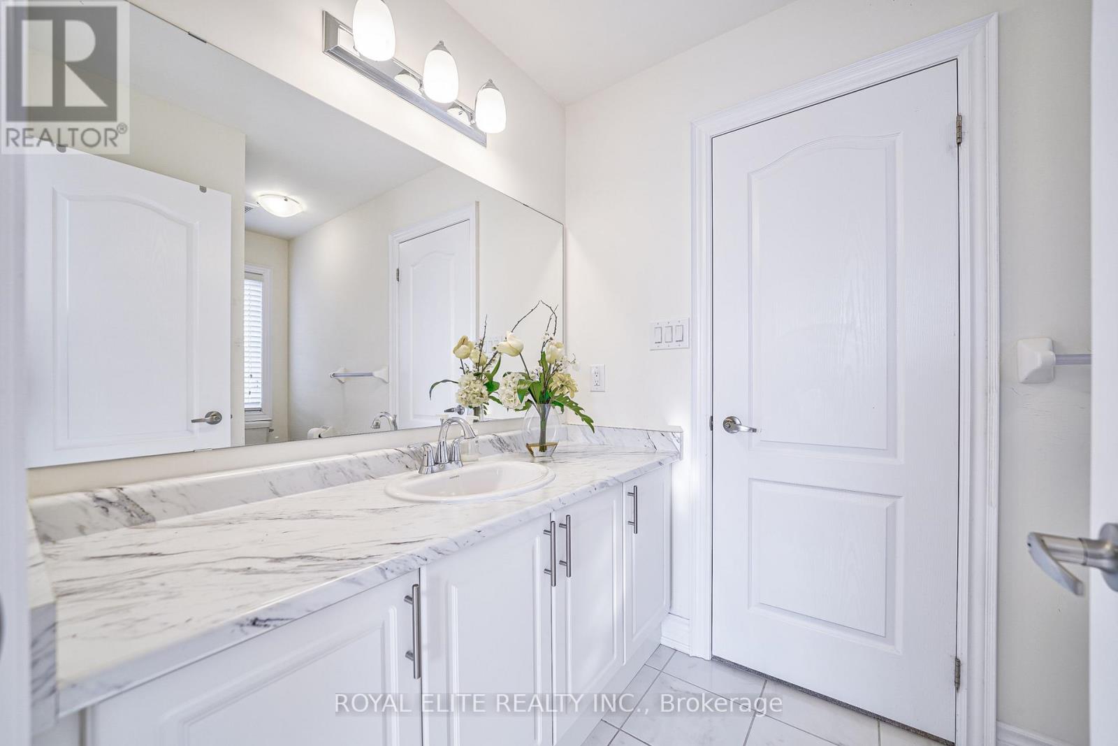 Photo 1 of 331 William Foster Road, Markham ON