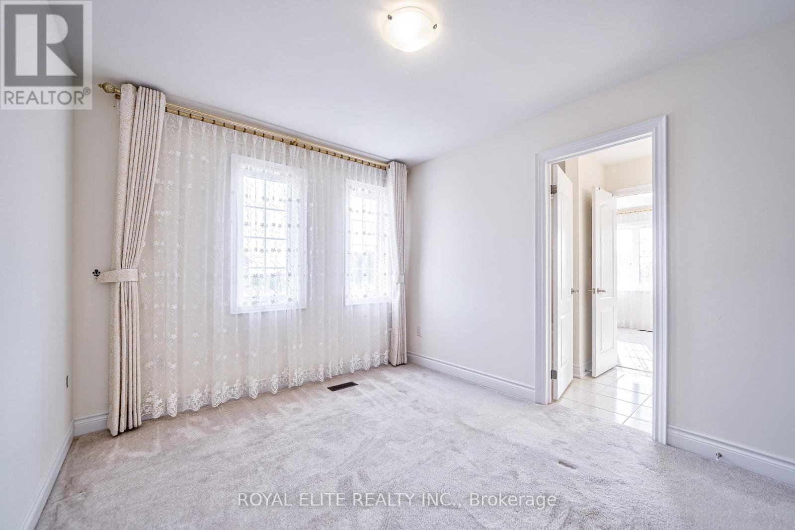 Photo 2 of 331 William Foster Road, Markham ON