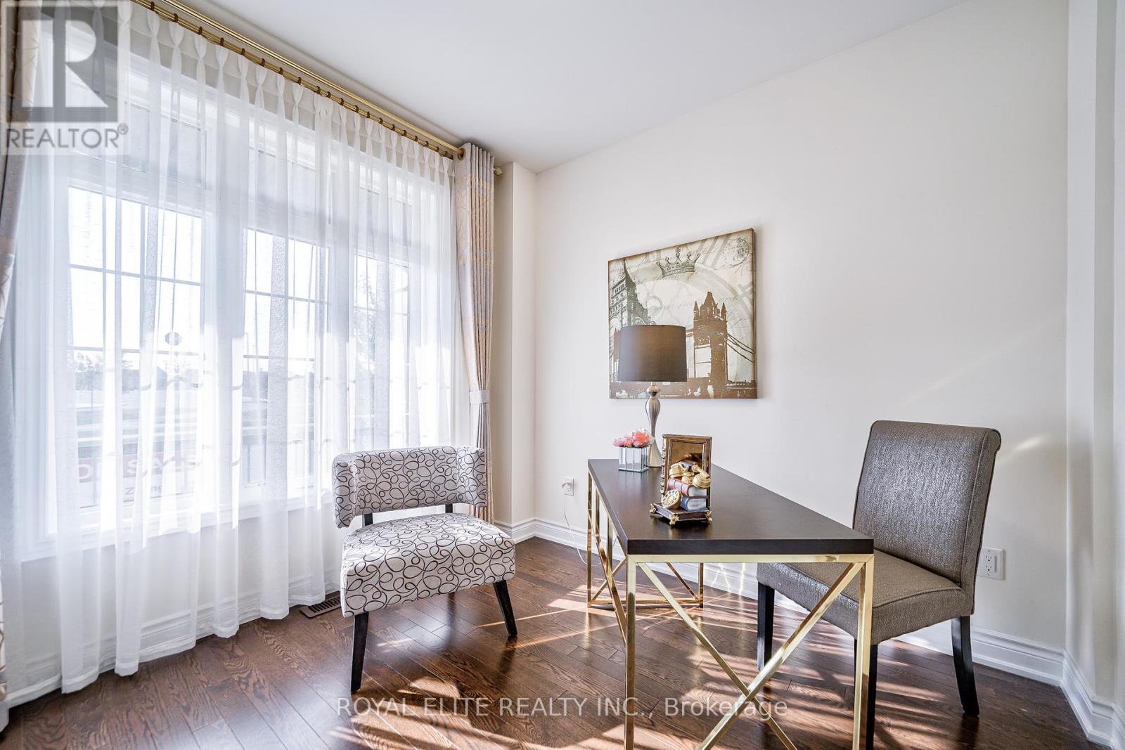 Photo 18 of 331 William Foster Road, Markham ON