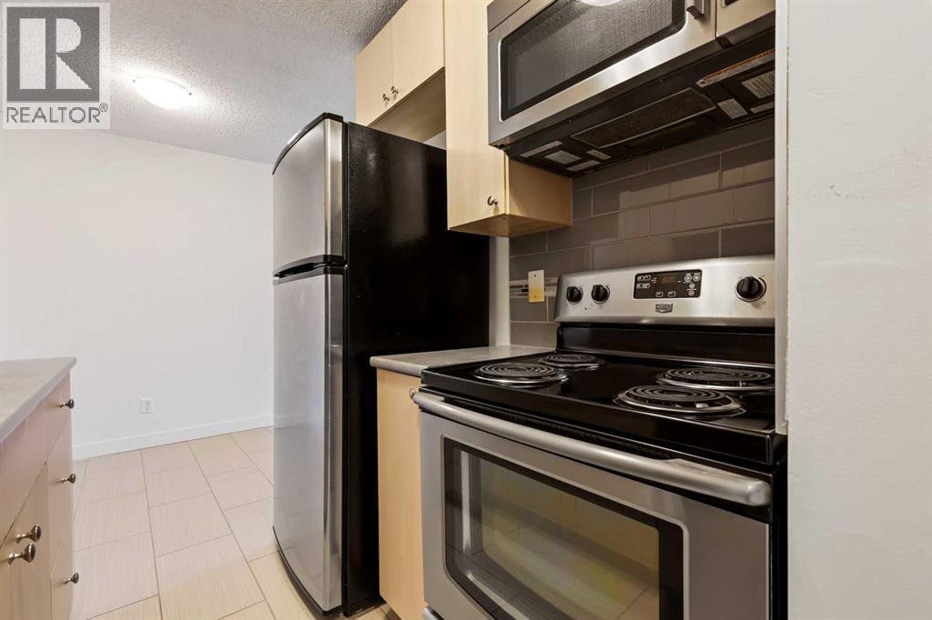 Single Family House for Sale in    Avenue SW Windsor Park Calgary 