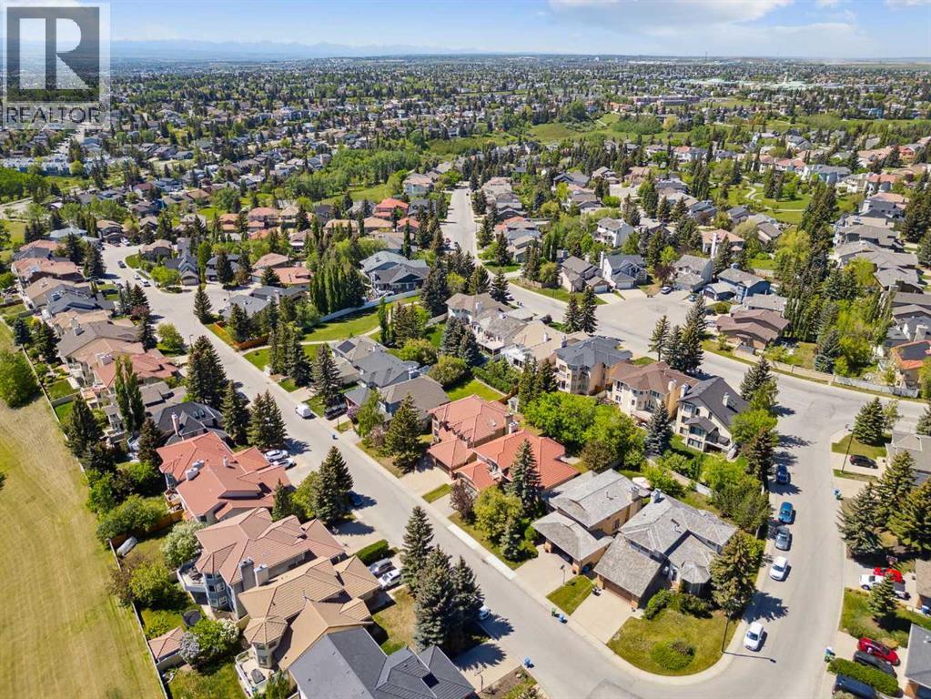 Single Family House for Sale in  Edgeview Road NW Edgemont Calgary 