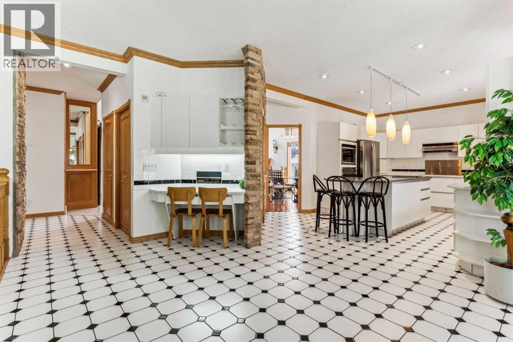 Single Family House for Sale in  Edgeview Road NW Edgemont Calgary 