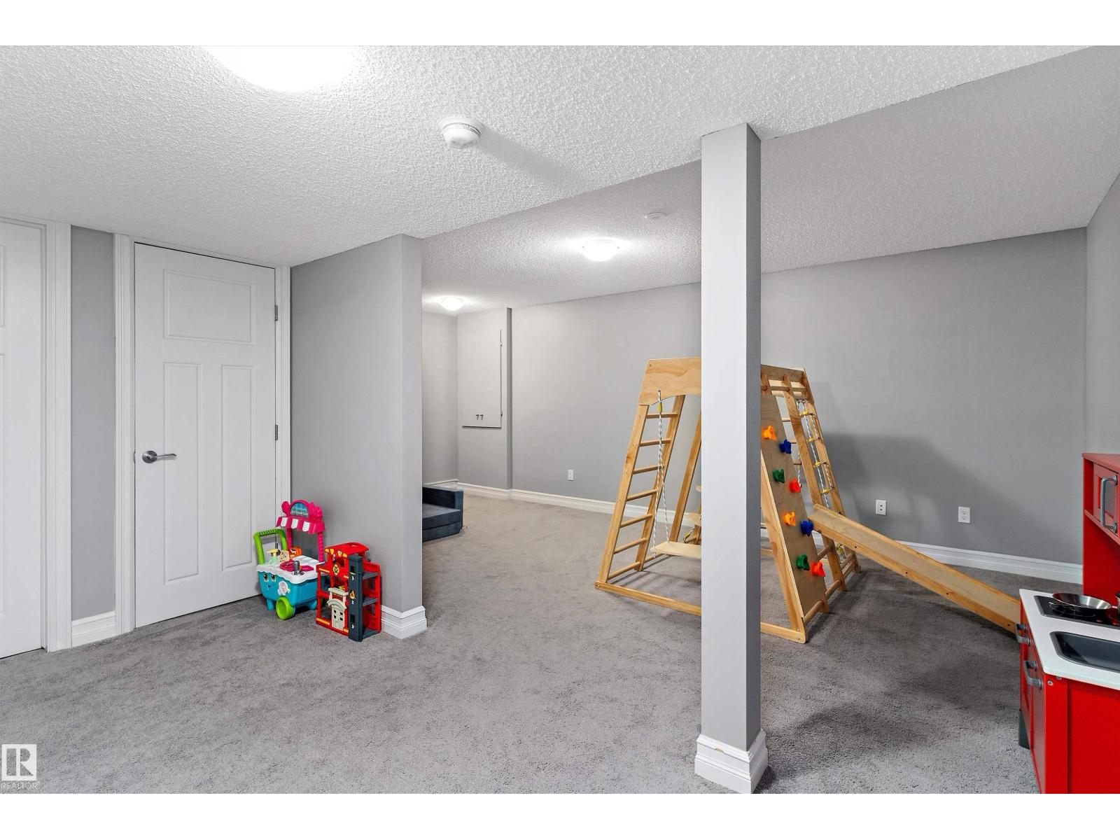 Photo 36 of 5813 64 St, Beaumont AB