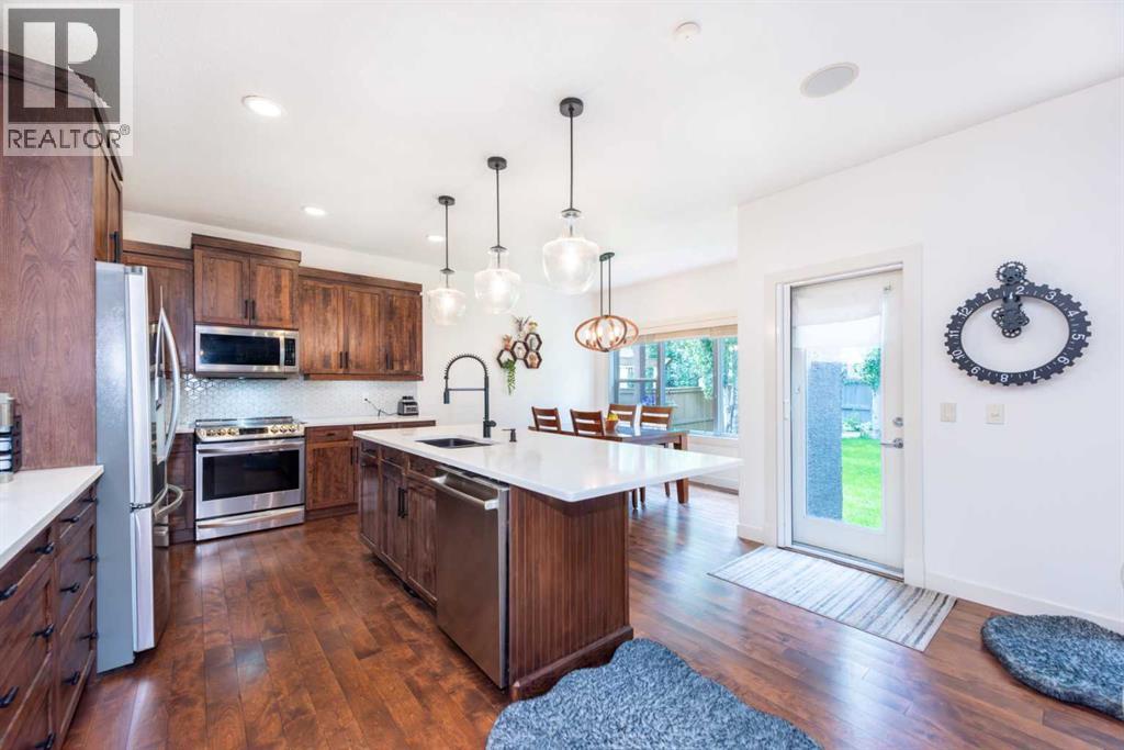 Single Family House for Sale in  Tuscany Glen Place NW Tuscany Calgary 