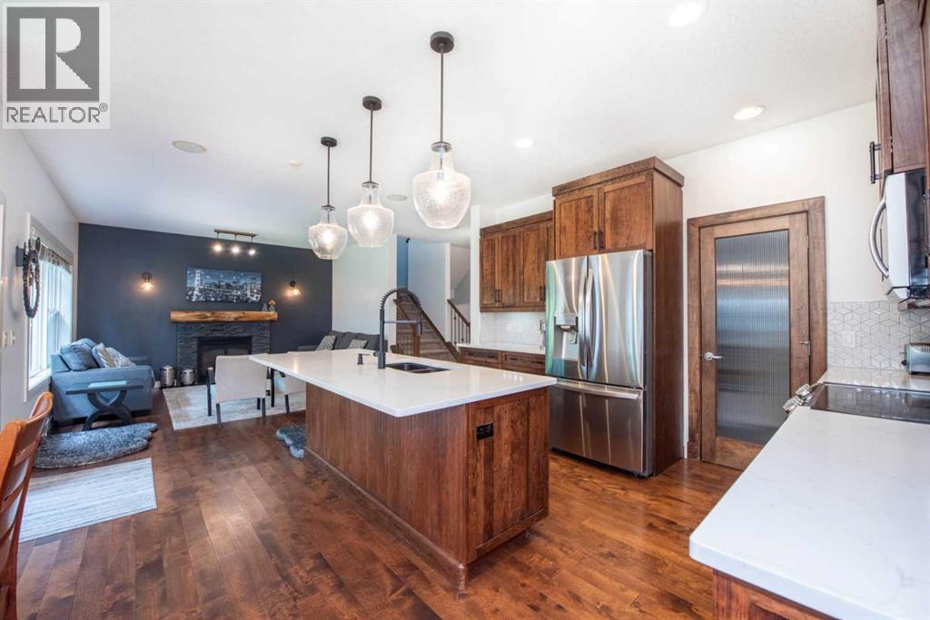 Single Family House for Sale in  Tuscany Glen Place NW Tuscany Calgary 