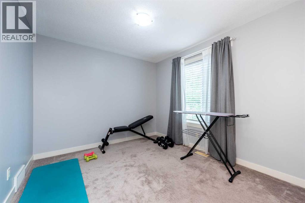 Single Family House for Sale in  Tuscany Glen Place NW Tuscany Calgary 