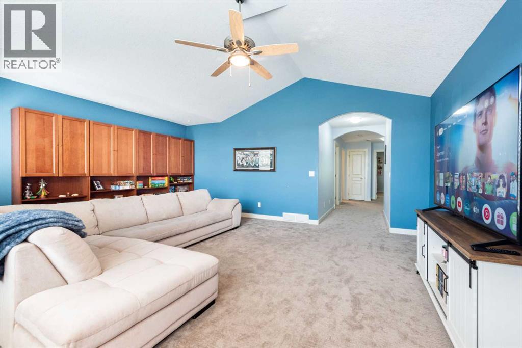 Single Family House for Sale in  Tuscany Glen Place NW Tuscany Calgary 