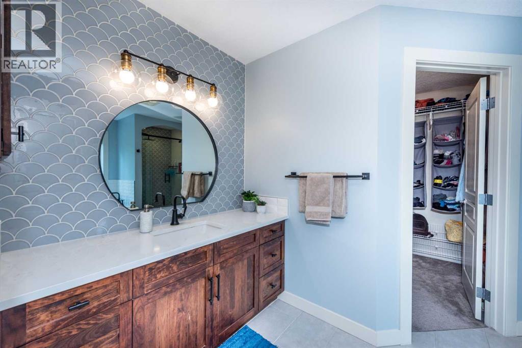 Single Family House for Sale in  Tuscany Glen Place NW Tuscany Calgary 