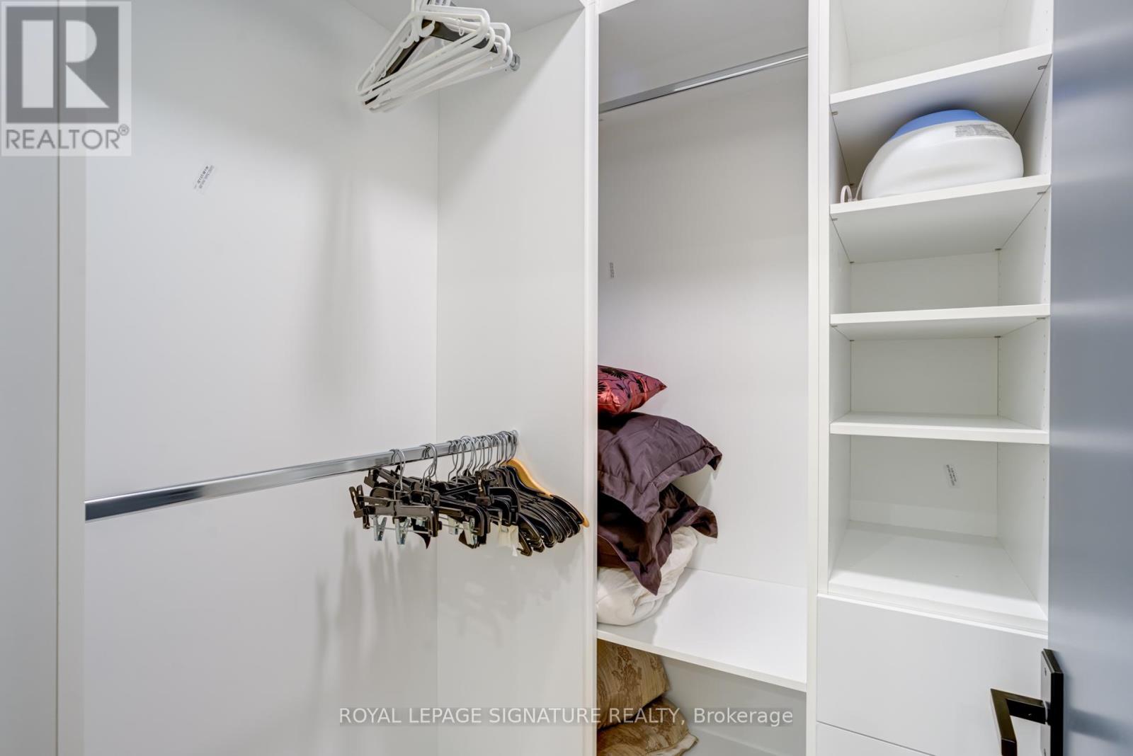 Photo 16 of Lower Level 27 Scotland Road, Toronto ON
