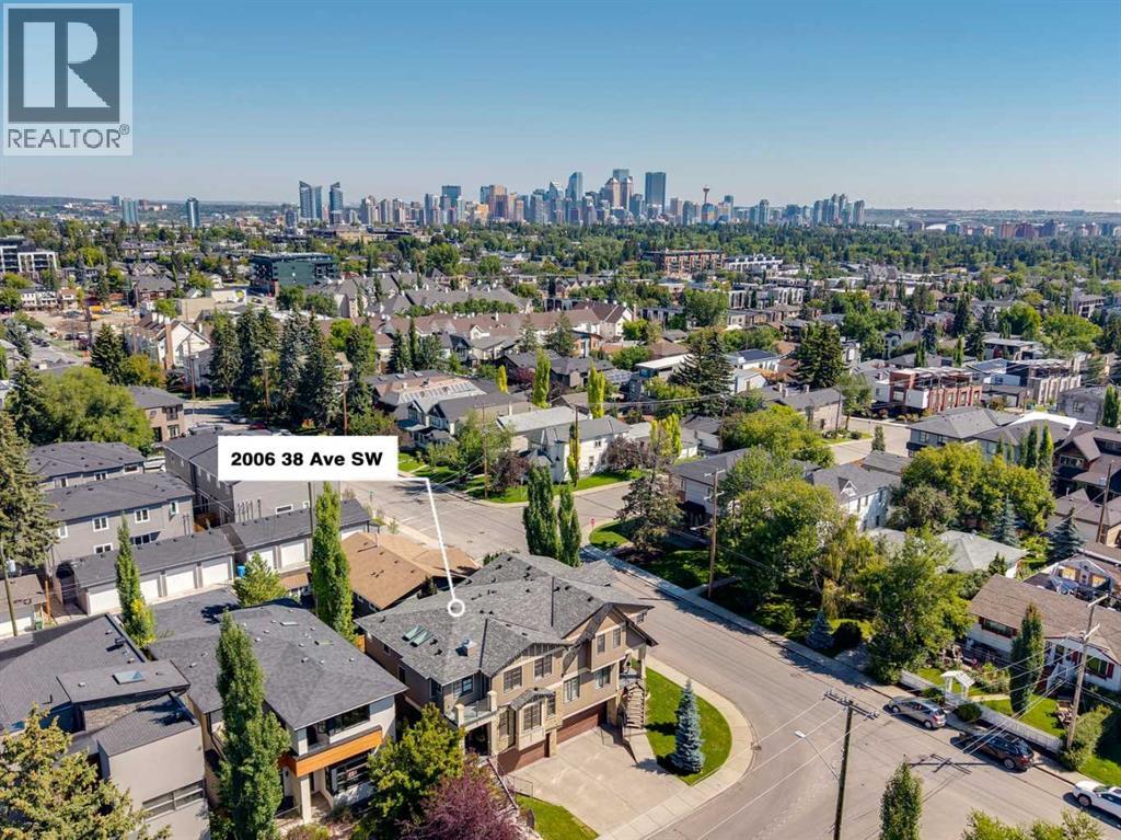 Single Family House for Sale in   Avenue SW Altadore Calgary 