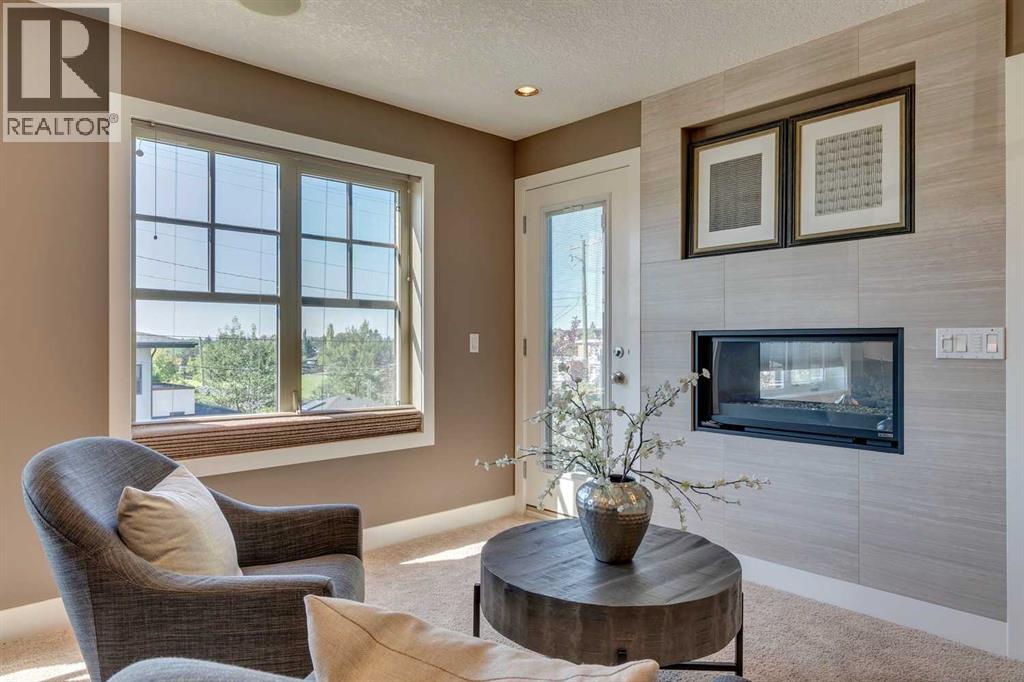 Single Family House for Sale in   Avenue SW Altadore Calgary 