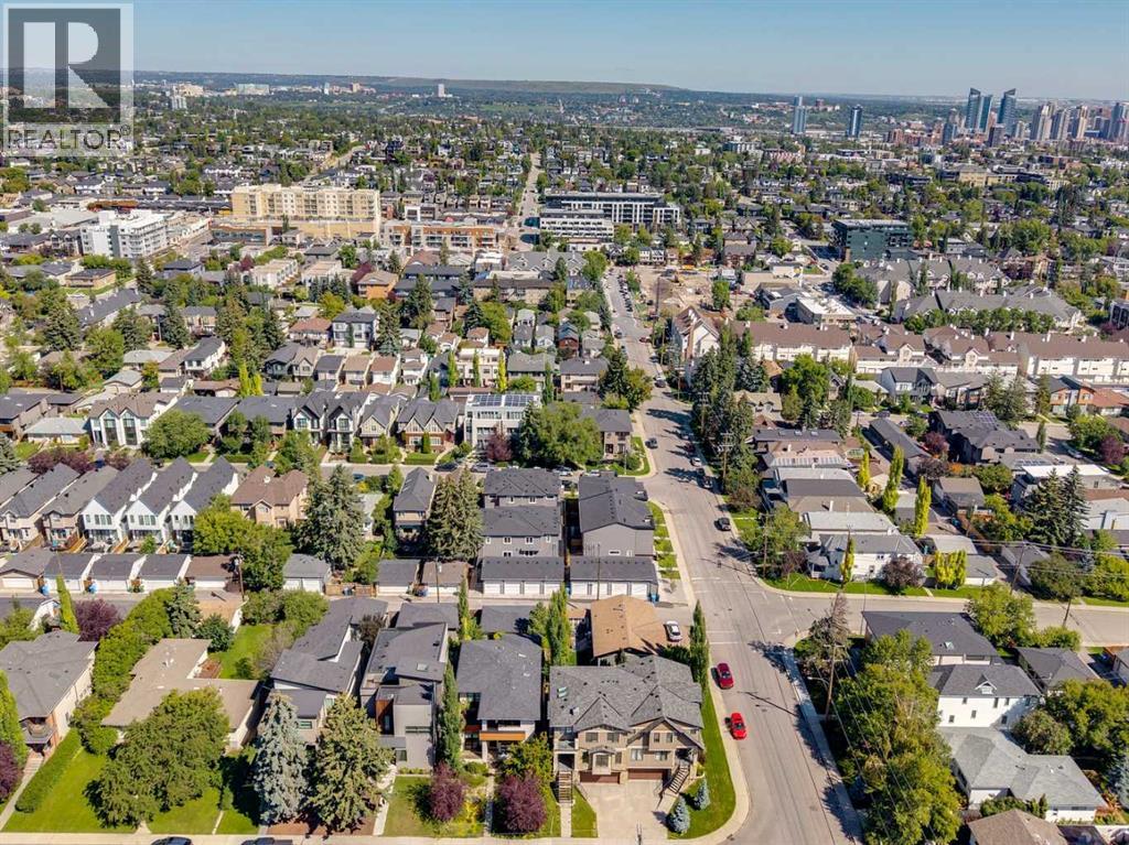 Single Family House for Sale in   Avenue SW Altadore Calgary 