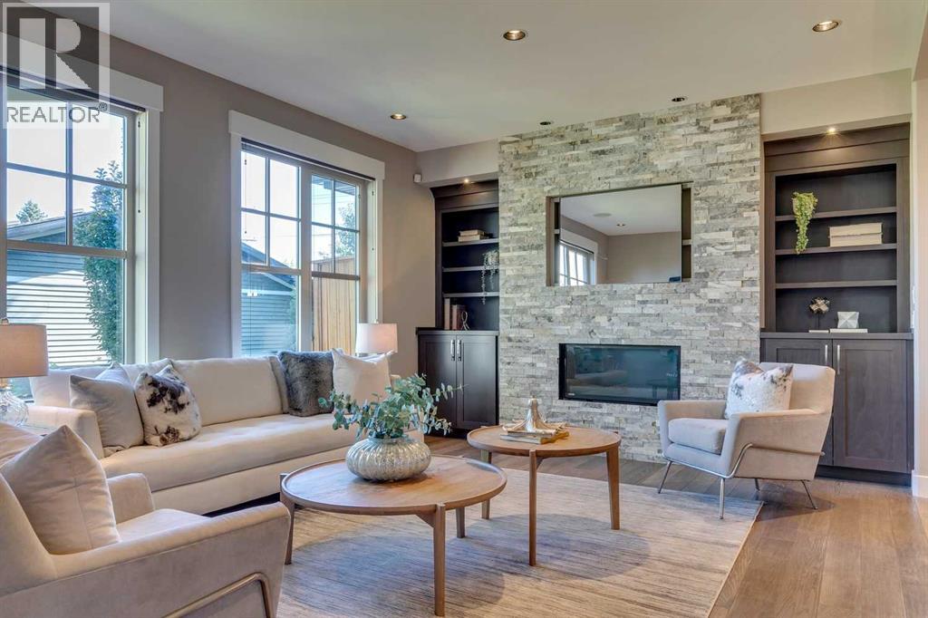 Single Family House for Sale in   Avenue SW Altadore Calgary 