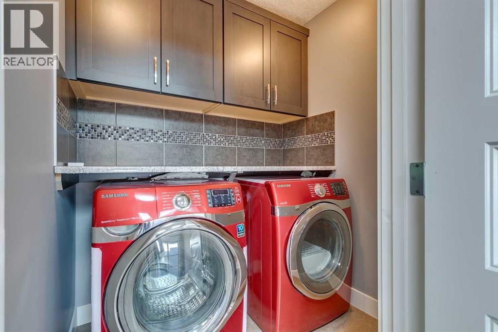 Single Family House for Sale in   Avenue SW Altadore Calgary 