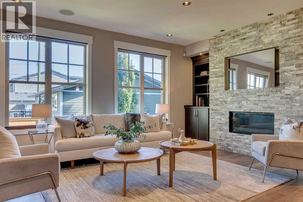 Single Family House for Sale in   Avenue SW Altadore Calgary 