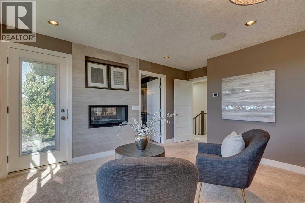 Single Family House for Sale in   Avenue SW Altadore Calgary 