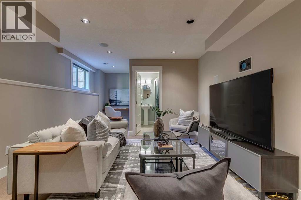 Single Family House for Sale in   Avenue SW Altadore Calgary 