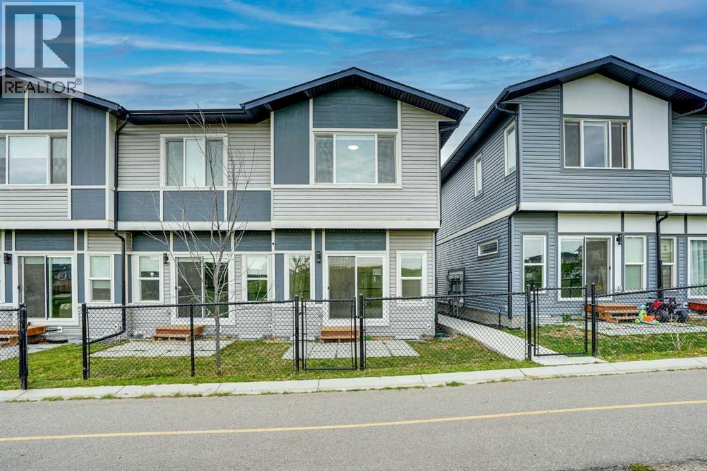 Single Family House for Sale in   Saddlestone Heath NE Saddle Ridge Calgary 