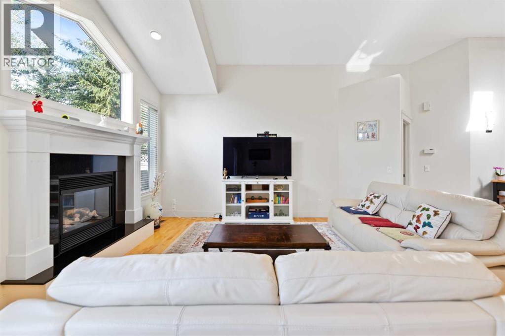Photo 1 of 250 Strathridge Place Sw, Calgary AB