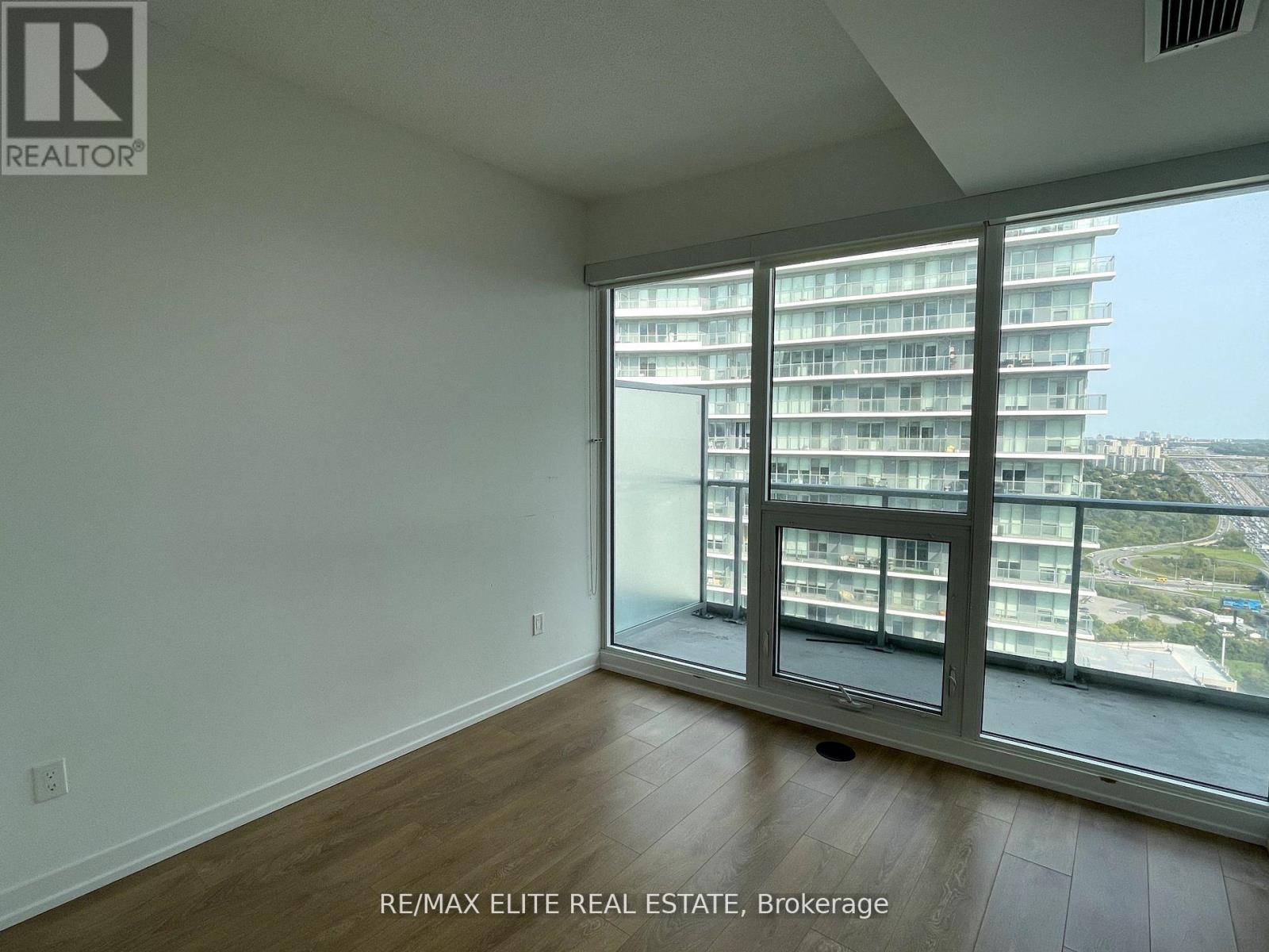 Photo 7 of 3608 115 Mcmahon Drive, Toronto ON