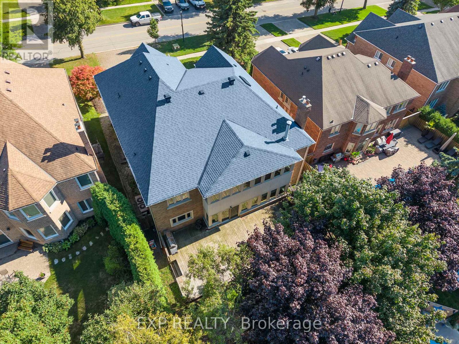 Photo 29 of 959 Lockwood Circle, Newmarket ON