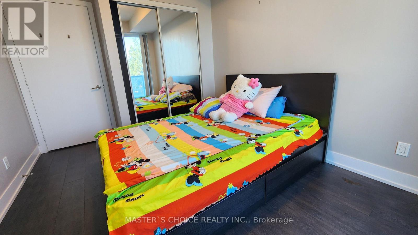 Photo 19 of 920 9471 Yonge Street, Richmond Hill ON