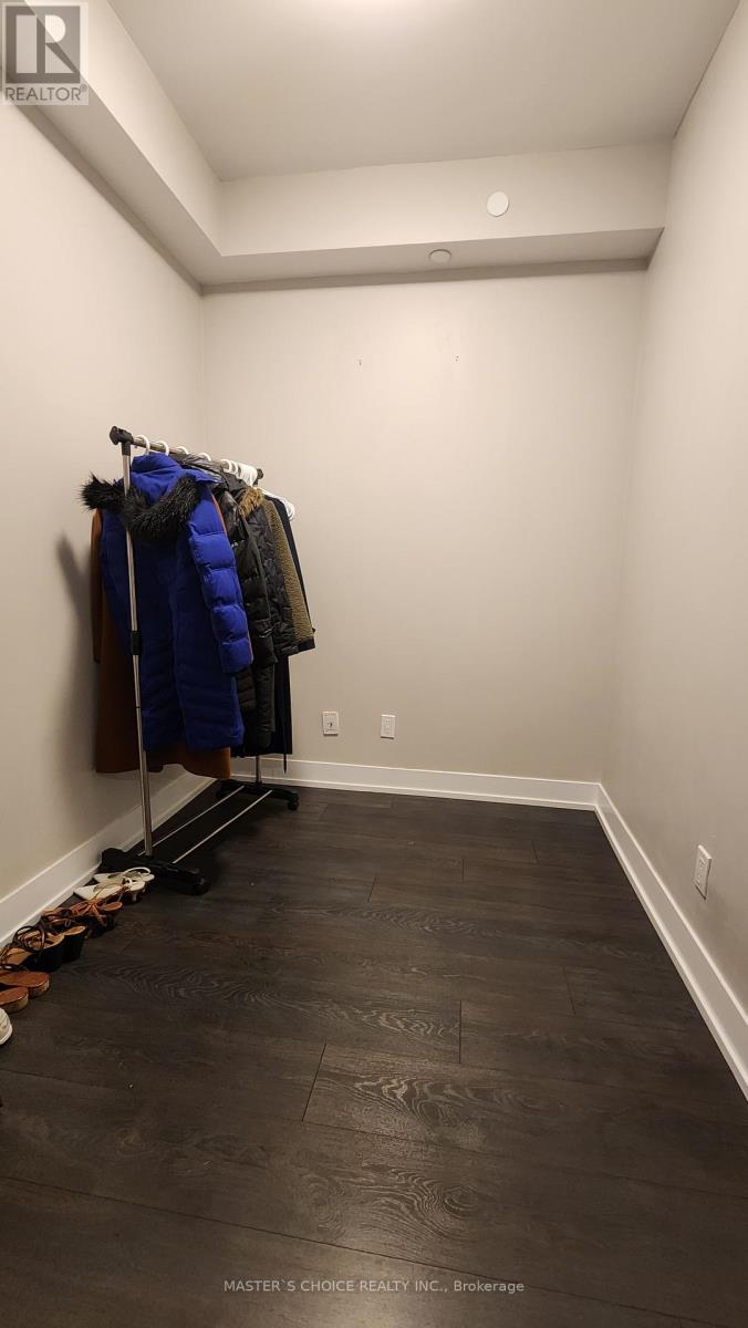 Photo 13 of 920 9471 Yonge Street, Richmond Hill ON