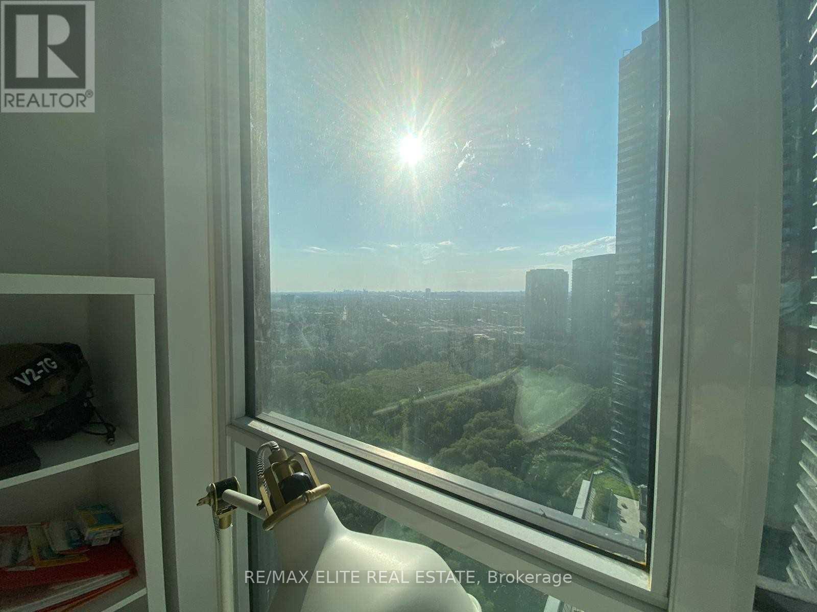 Photo 5 of 2502 2220 Lakeshore Boulevard W, Toronto ON