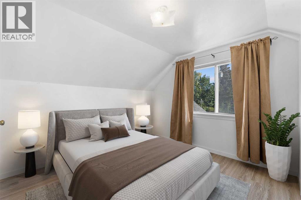Single Family House for Sale in  Russet Road NE Renfrew Calgary 