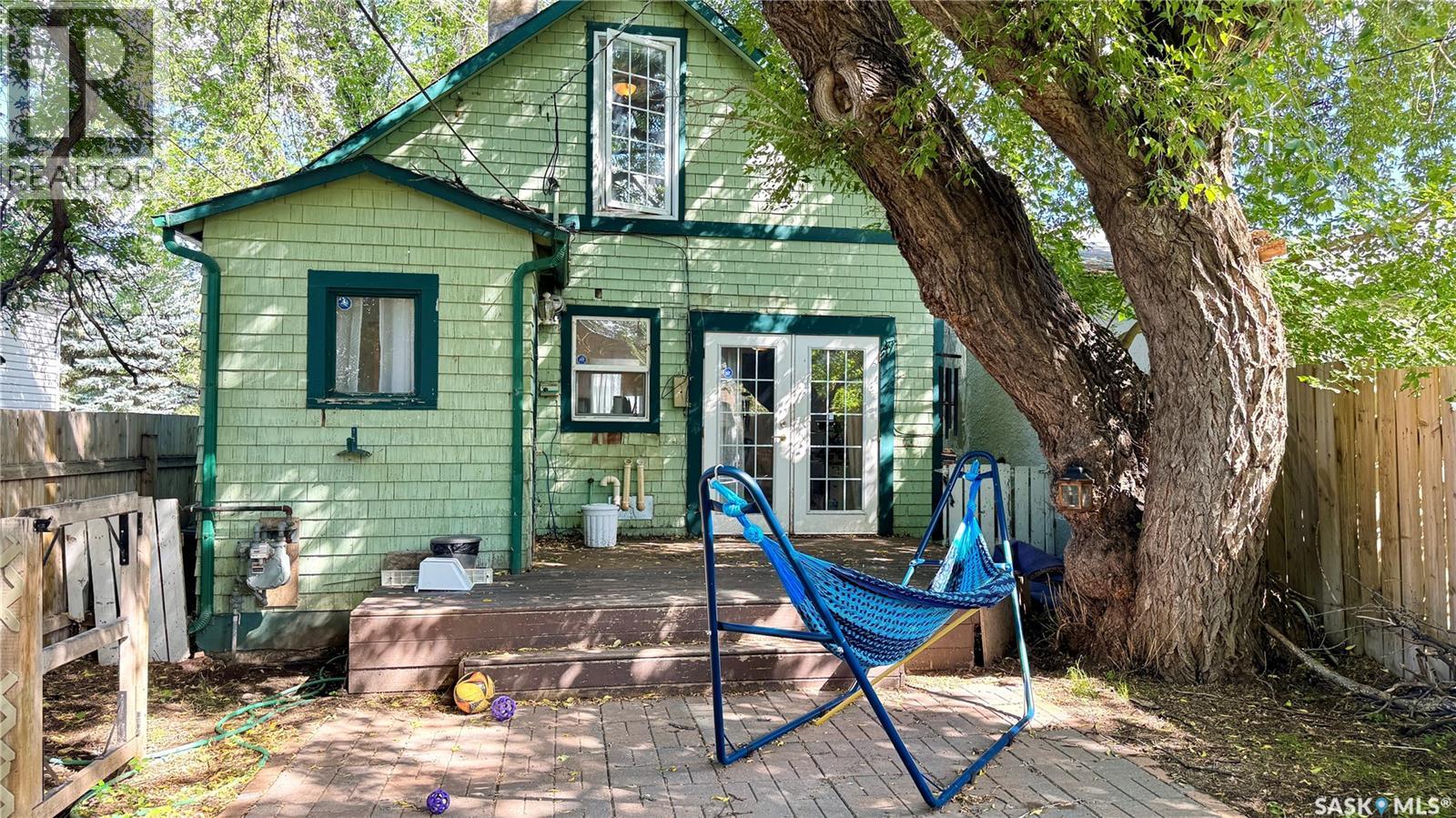 Photo 16 of 217 L Avenue N, Saskatoon SK