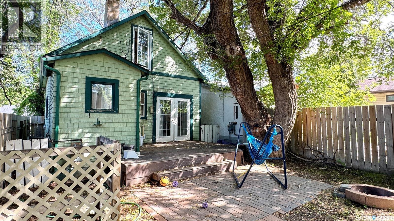 Photo 19 of 217 L Avenue N, Saskatoon SK