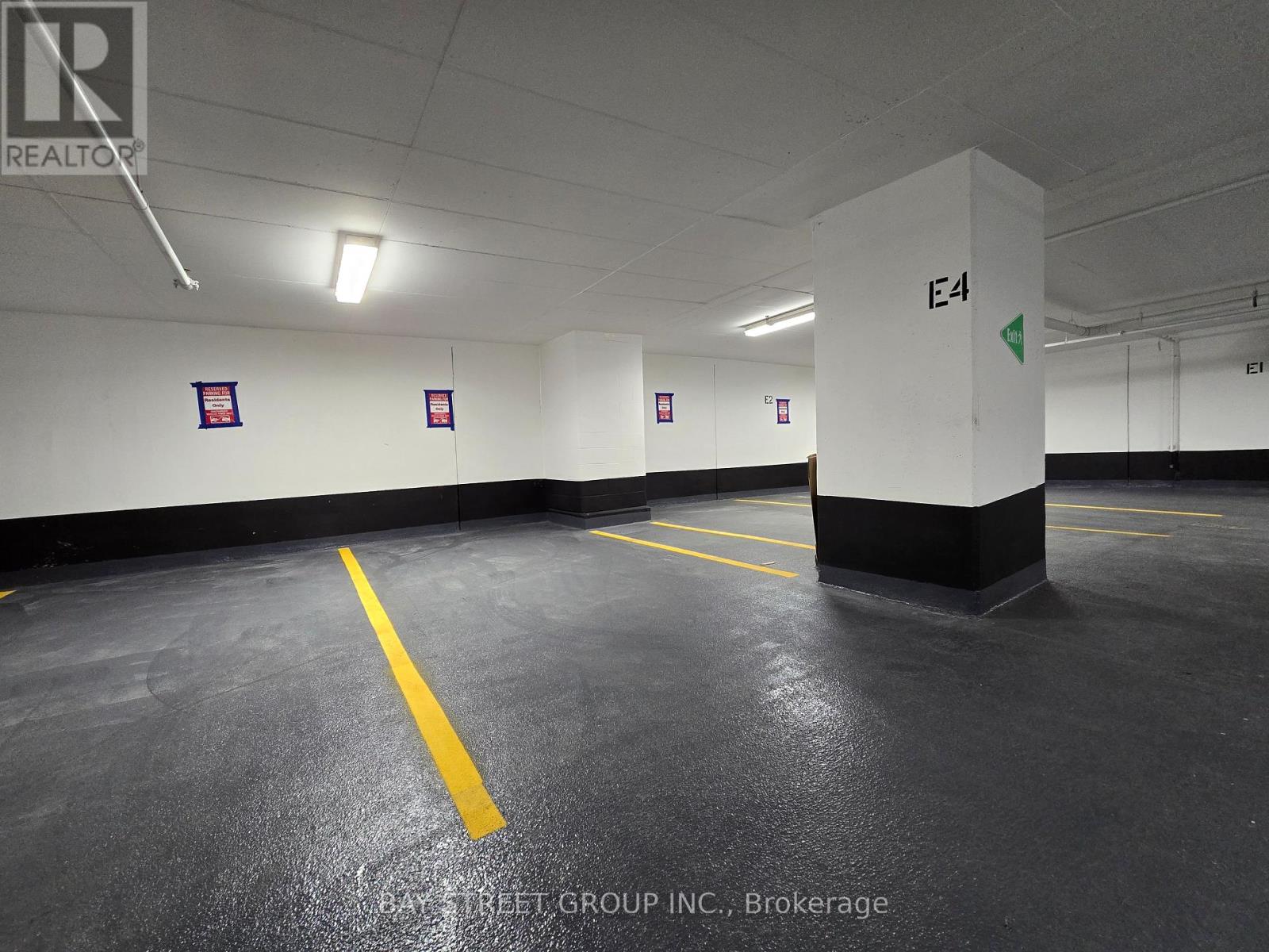 Photo 18 of 3607 89 Church Street, Toronto ON