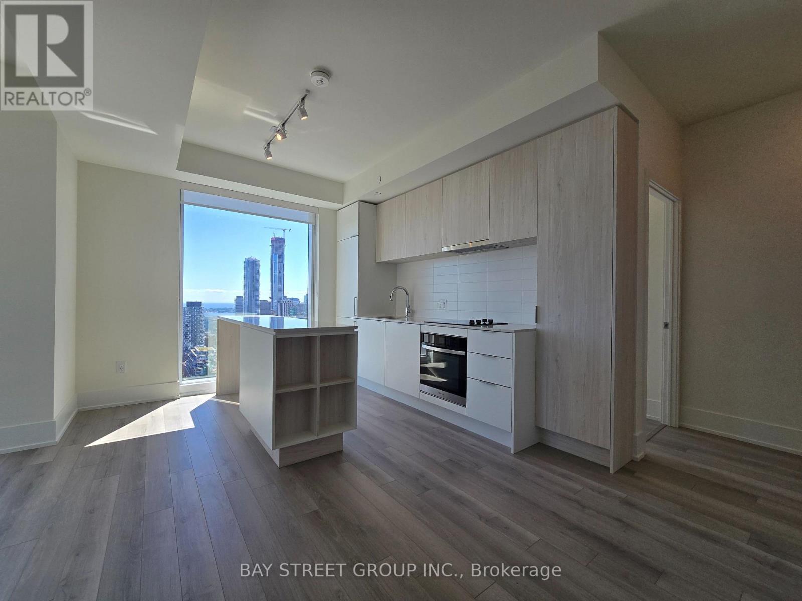 Photo 10 of 3607 89 Church Street, Toronto ON
