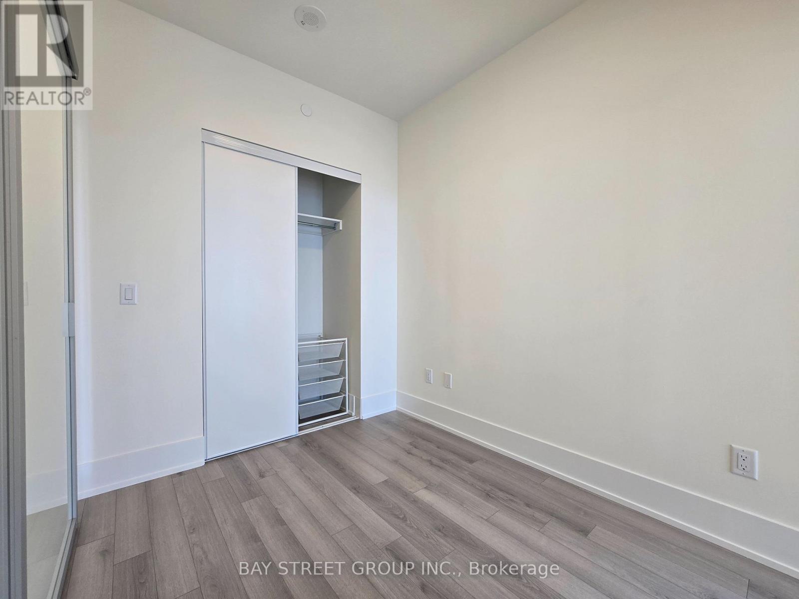 Photo 11 of 3607 89 Church Street, Toronto ON