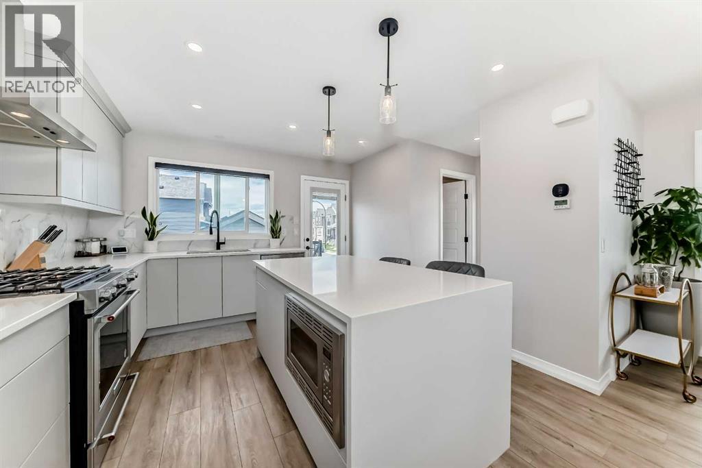 Single Family House 4 Level for Sale in  Rangeview Drive SE Rangeview Calgary 