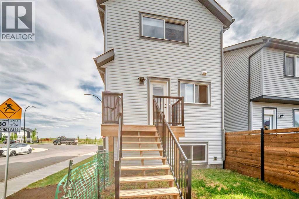Single Family House 4 Level for Sale in  Rangeview Drive SE Rangeview Calgary 